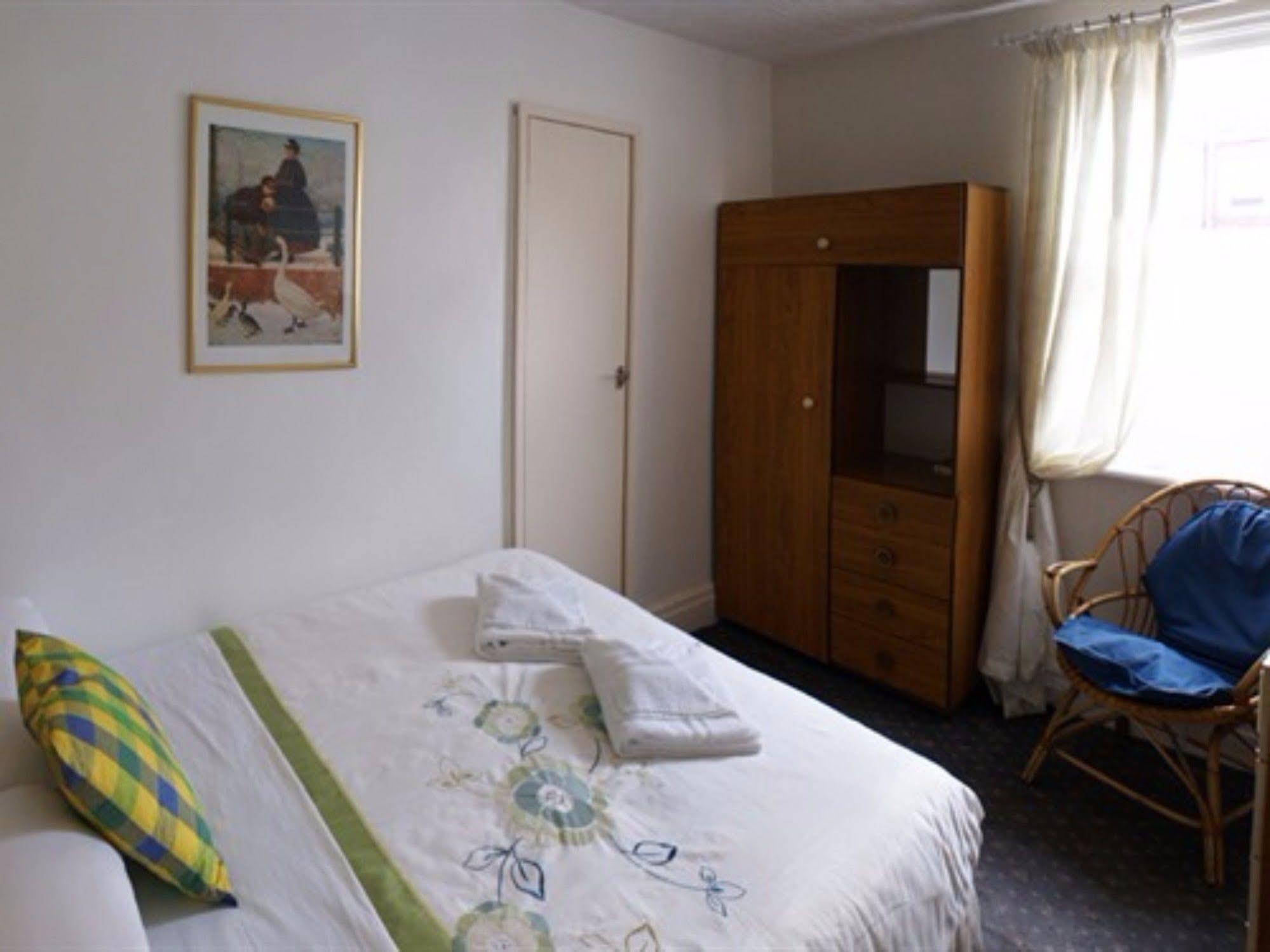 The Highfield Private 2* Блэкпул